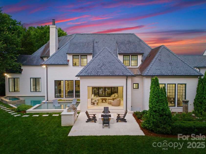 4714 Ockley Manor Lane, Charlotte, NC 28226.  MLS# CAR4272005, YatesRealty ID 23437. 