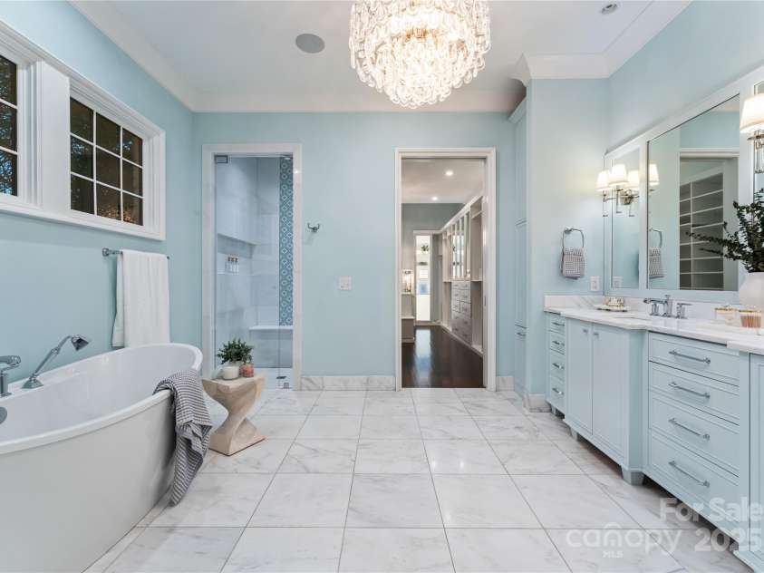 4714 Ockley Manor Lane, Charlotte, NC 28226.  MLS# CAR4272005, YatesRealty ID 23437. 