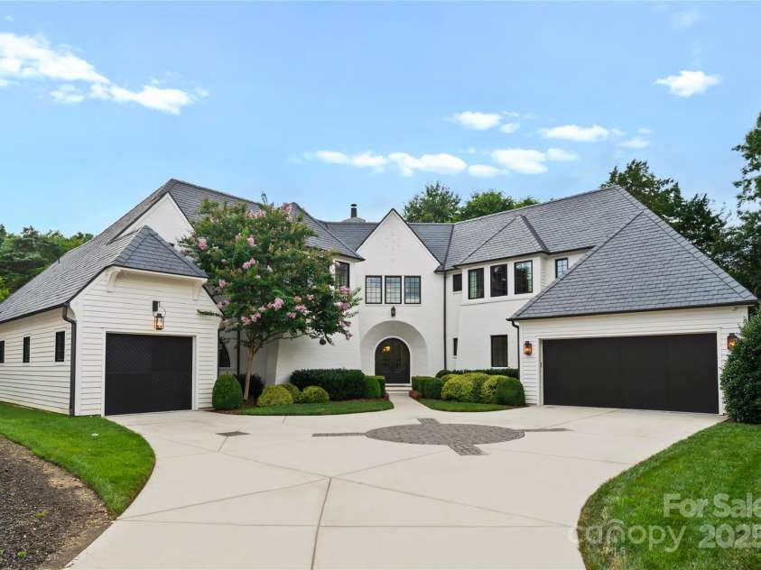 4714 Ockley Manor Lane, Charlotte, NC 28226.  MLS# CAR4272005, YatesRealty ID 23437. 