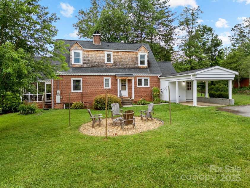 179 Country Club Road, Brevard, NC 28712.  MLS# CAR4269637, YatesRealty ID 23438. 