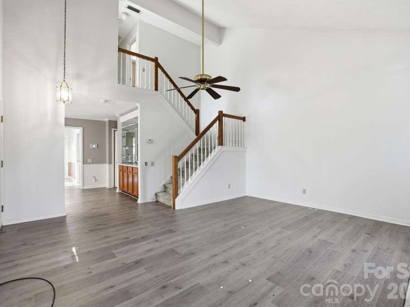 7287 Meeting Street, Charlotte, NC 28210.  MLS# CAR4360714, YatesRealty ID 23438. 