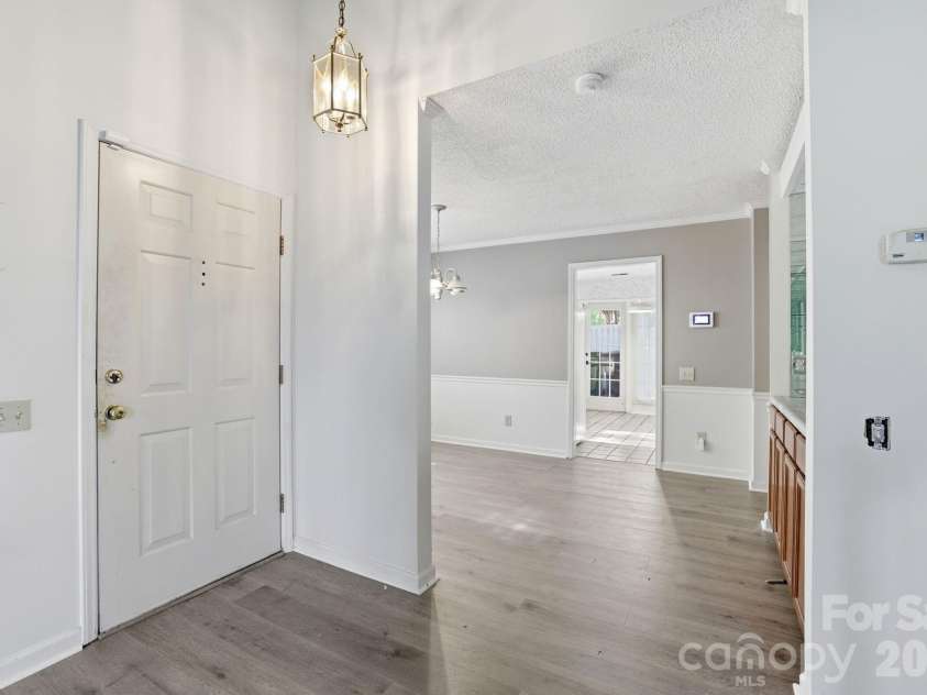 7287 Meeting Street, Charlotte, NC 28210.  MLS# CAR4360714, YatesRealty ID 23438. 