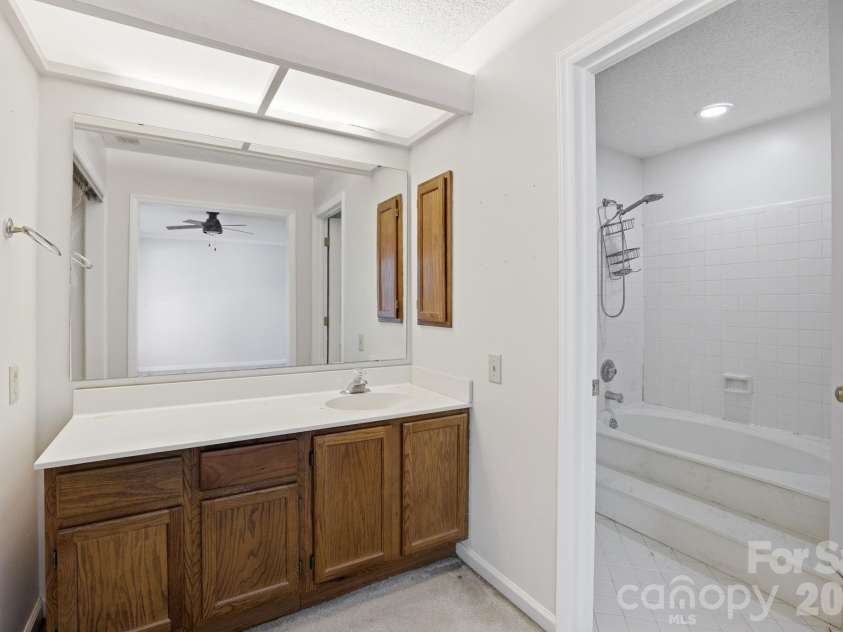 7287 Meeting Street, Charlotte, NC 28210.  MLS# CAR4360714, YatesRealty ID 23438. 