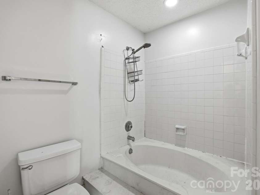 7287 Meeting Street, Charlotte, NC 28210.  MLS# CAR4360714, YatesRealty ID 23438. 