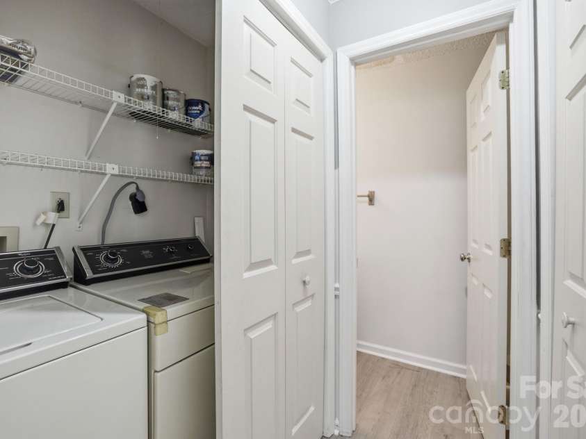 7287 Meeting Street, Charlotte, NC 28210.  MLS# CAR4360714, YatesRealty ID 23438. 