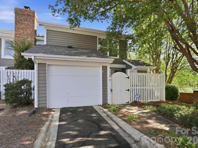 7287 Meeting Street, Charlotte, NC 28210.  MLS# CAR4360714, YatesRealty ID 23438. 