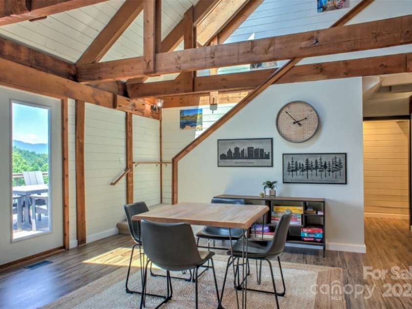 140 Camby Drive, Fairview, NC 28730.  MLS# CAR4178451, YatesRealty ID 2344. 