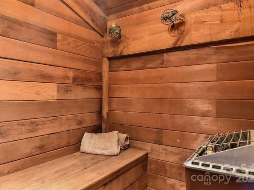 140 Camby Drive, Fairview, NC 28730.  MLS# CAR4178451, YatesRealty ID 2344. Sauna in upstairs bath