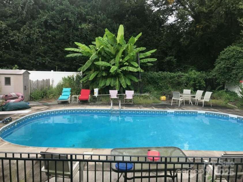300 Gloucestershire Road, Winston Salem, NC 27104.  MLS# CAR4321606, YatesRealty ID 2344. More recent picture of pool