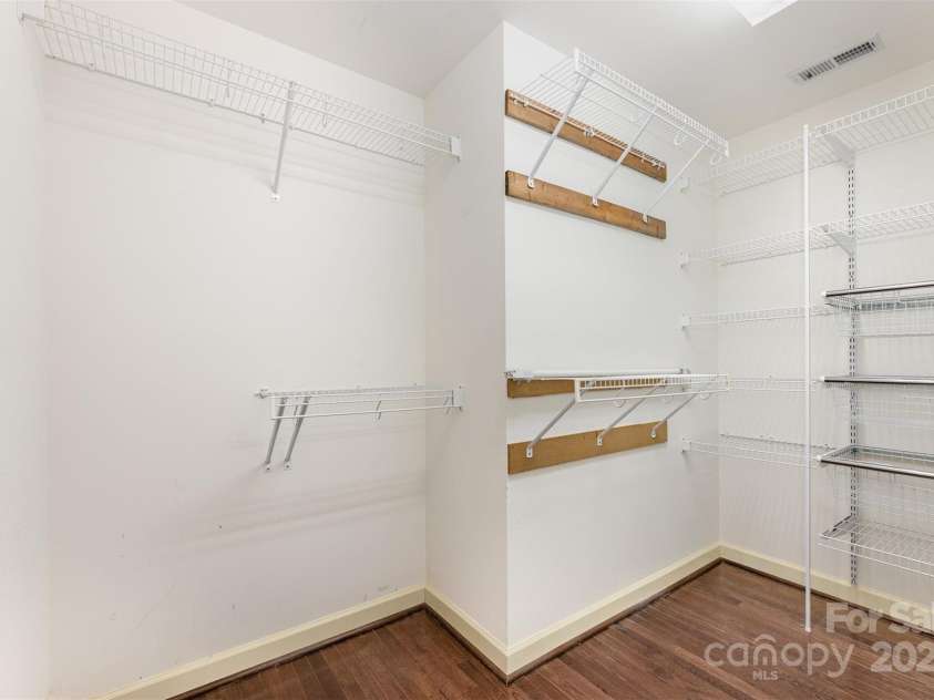 300 Gloucestershire Road, Winston Salem, NC 27104.  MLS# CAR4321606, YatesRealty ID 2344. Primary Closet