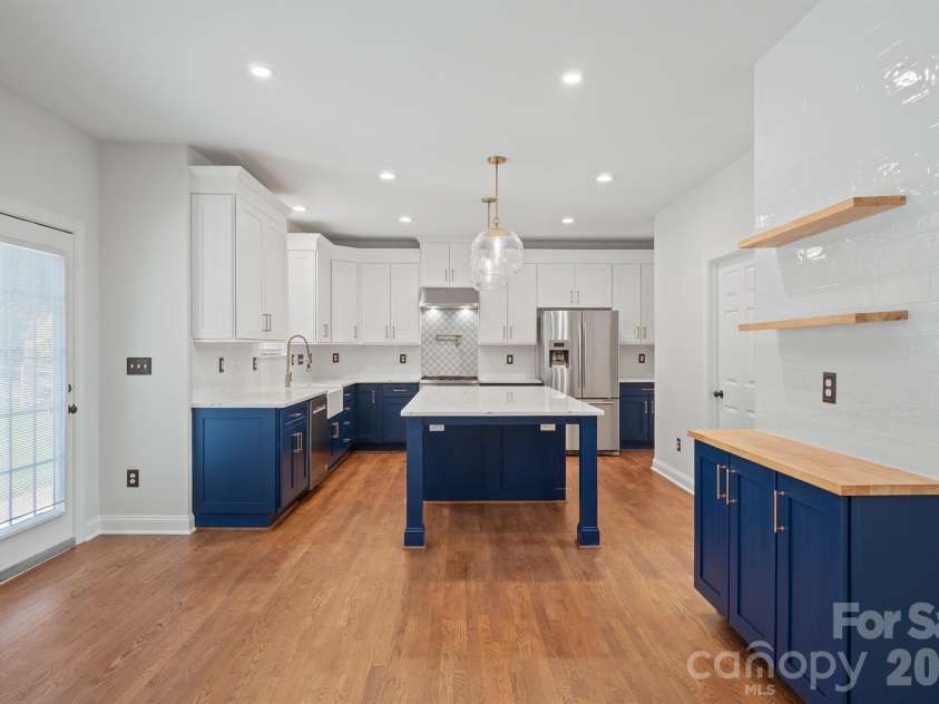 14506 Harvington Drive, Huntersville, NC 28078.  MLS# CAR4382573, YatesRealty ID 23440. 