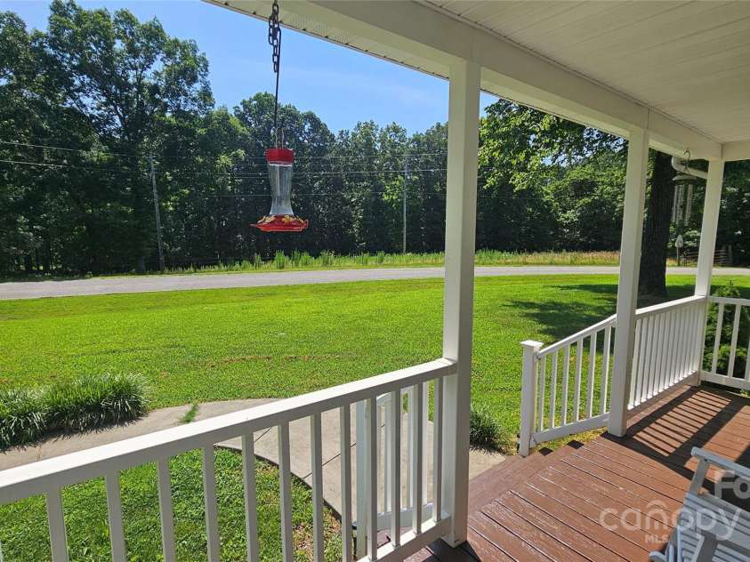 233 Hicks Road, Statesville, NC 28625.  MLS# CAR4273978, YatesRealty ID 23441. 