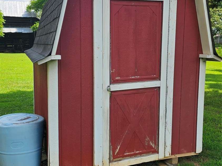 233 Hicks Road, Statesville, NC 28625.  MLS# CAR4273978, YatesRealty ID 23441. 