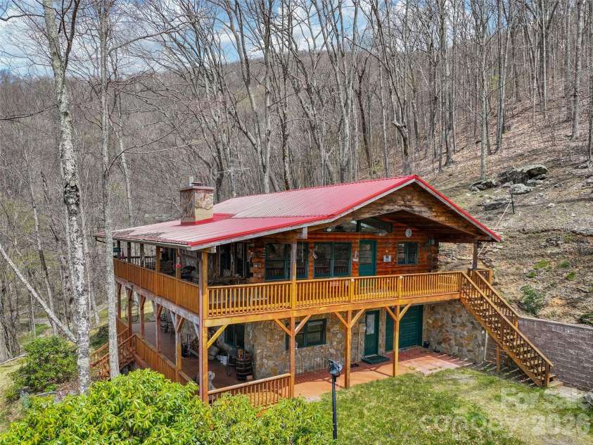 519 Promiseland Road, Canton, NC 28716.  MLS# CAR4359257, YatesRealty ID 23442. 