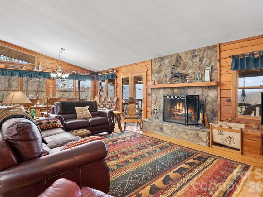 519 Promiseland Road, Canton, NC 28716.  MLS# CAR4359257, YatesRealty ID 23442. 