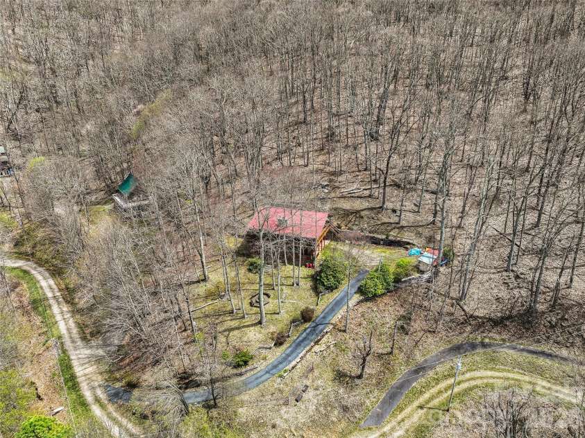519 Promiseland Road, Canton, NC 28716.  MLS# CAR4359257, YatesRealty ID 23442. 