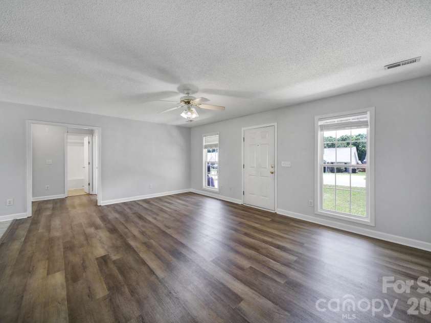 1740 Rosewell Drive, Rock Hill, SC 29732.  MLS# CAR4376927, YatesRealty ID 23443. 