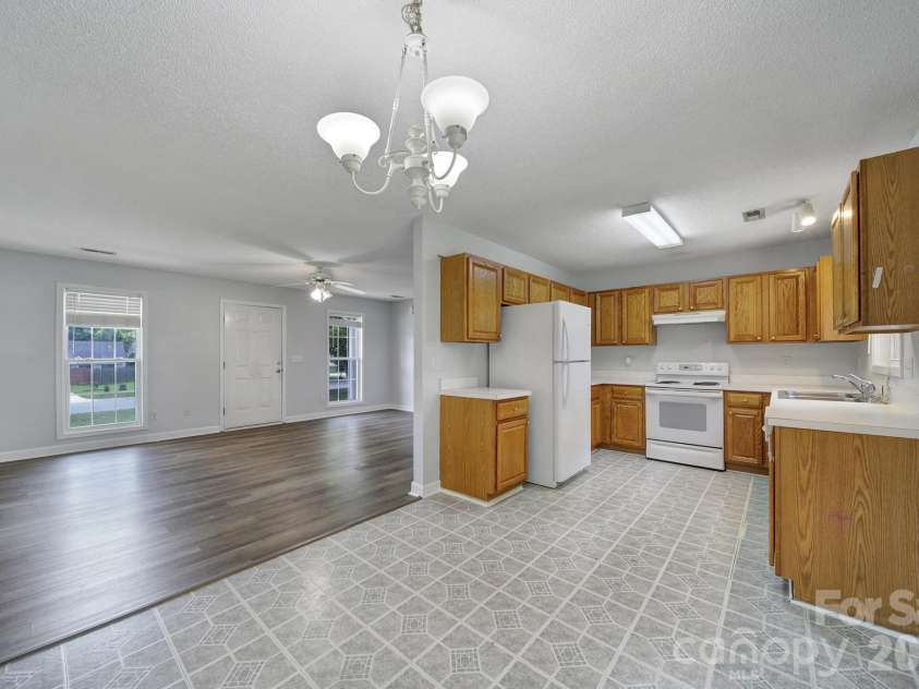 1740 Rosewell Drive, Rock Hill, SC 29732.  MLS# CAR4376927, YatesRealty ID 23443. 