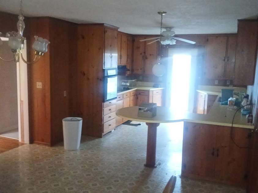 2815 Highland Drive, Lincolnton, NC 28092.  MLS# CAR4275712, YatesRealty ID 23443. 