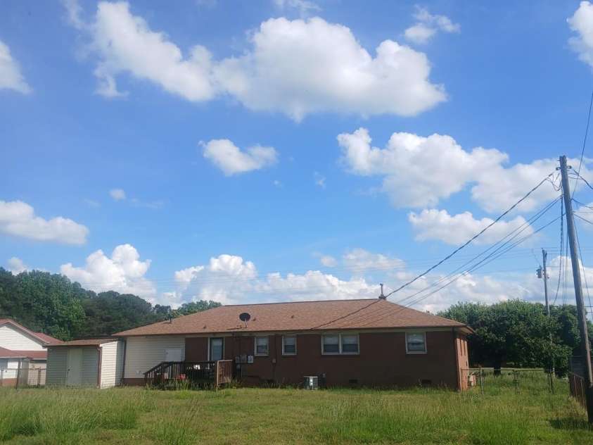 2815 Highland Drive, Lincolnton, NC 28092.  MLS# CAR4275712, YatesRealty ID 23443. 