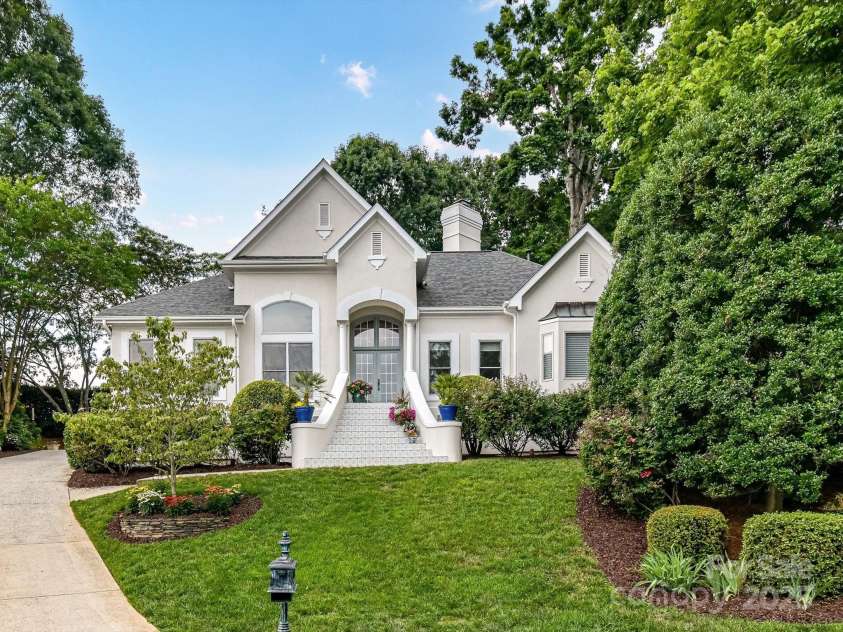 19205 Hidden Cove Lane, Cornelius, NC 28031.  MLS# CAR4272295, YatesRealty ID 23444. 