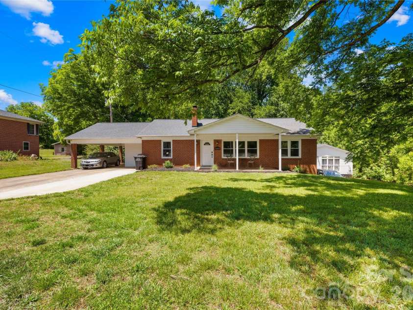 5603 King Wilkinson Road, Denver, NC 28037.  MLS# CAR4379407, YatesRealty ID 23446. 