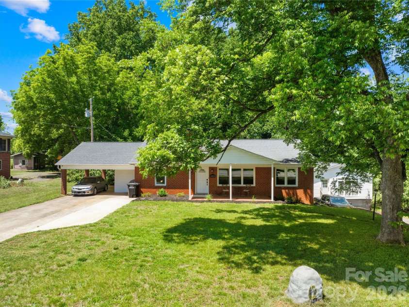 5603 King Wilkinson Road, Denver, NC 28037.  MLS# CAR4379407, YatesRealty ID 23446. 