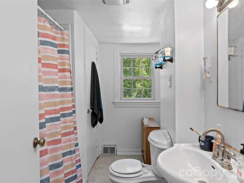 951 Dodson Mill Road, Pilot Mountain, NC 27041.  MLS# CAR4383044, YatesRealty ID 23447. 