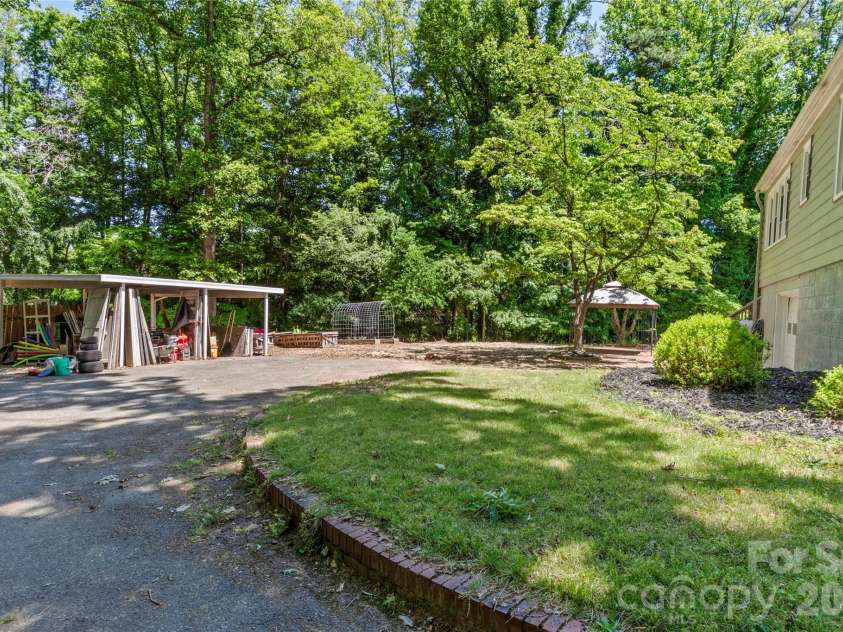 951 Dodson Mill Road, Pilot Mountain, NC 27041.  MLS# CAR4383044, YatesRealty ID 23447. 