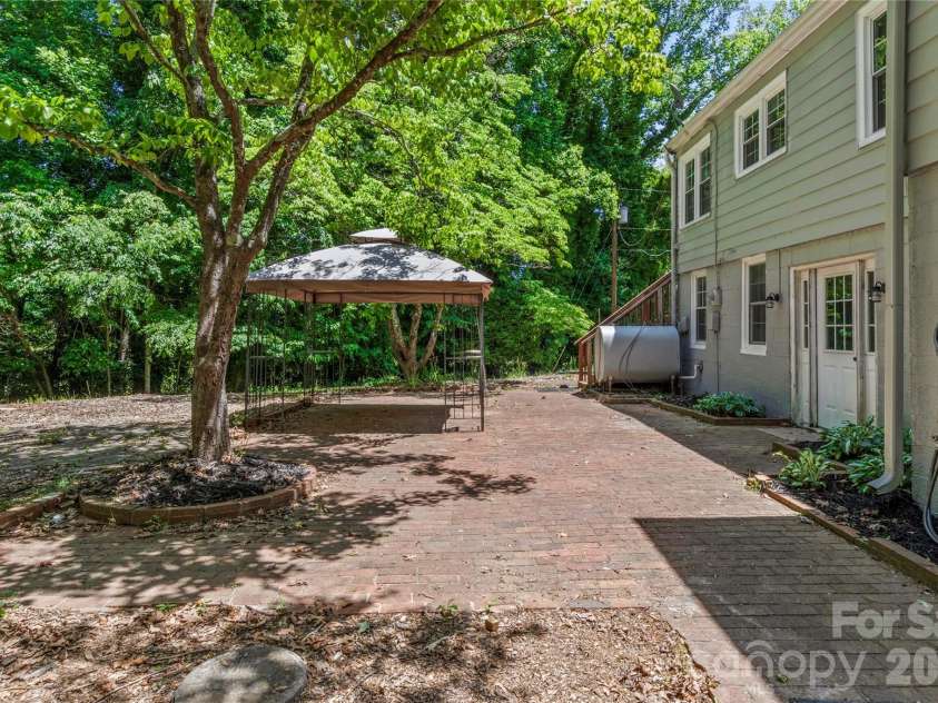 951 Dodson Mill Road, Pilot Mountain, NC 27041.  MLS# CAR4383044, YatesRealty ID 23447. 