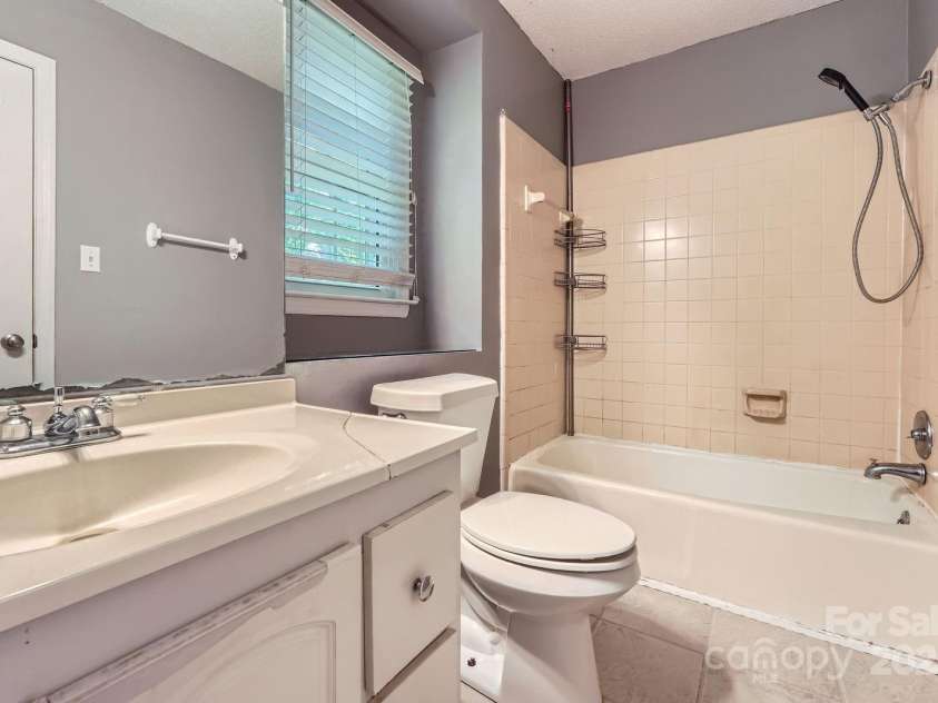 1506 Union New Hope Road, Gastonia, NC 28056.  MLS# CAR4270511, YatesRealty ID 23448. 