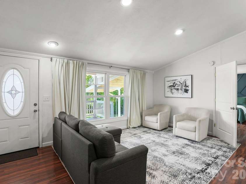 421 Emma Road, Asheville, NC 28806.  MLS# CAR4375905, YatesRealty ID 23449. 