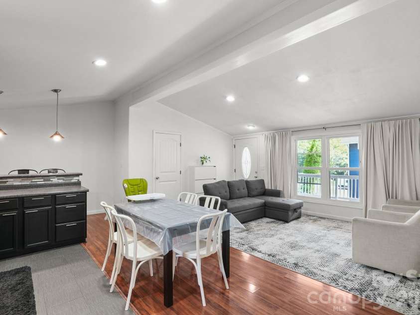 421 Emma Road, Asheville, NC 28806.  MLS# CAR4375905, YatesRealty ID 23449. 