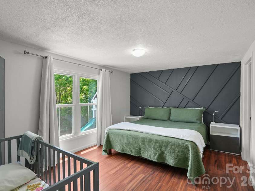 421 Emma Road, Asheville, NC 28806.  MLS# CAR4375905, YatesRealty ID 23449. 