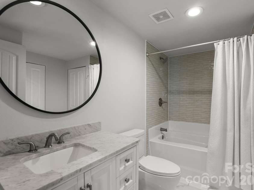421 Emma Road, Asheville, NC 28806.  MLS# CAR4375905, YatesRealty ID 23449. 