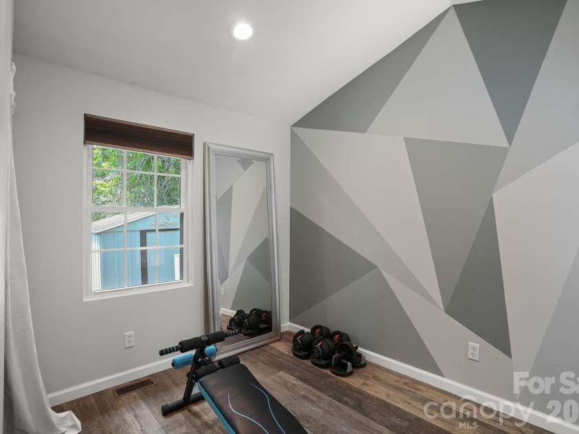 421 Emma Road, Asheville, NC 28806.  MLS# CAR4375905, YatesRealty ID 23449. 