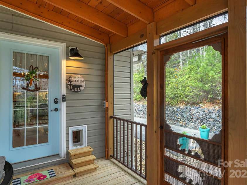 7788 Parks Mountain Drive, Newland, NC 28657.  MLS# CAR4244906, YatesRealty ID 23449. 