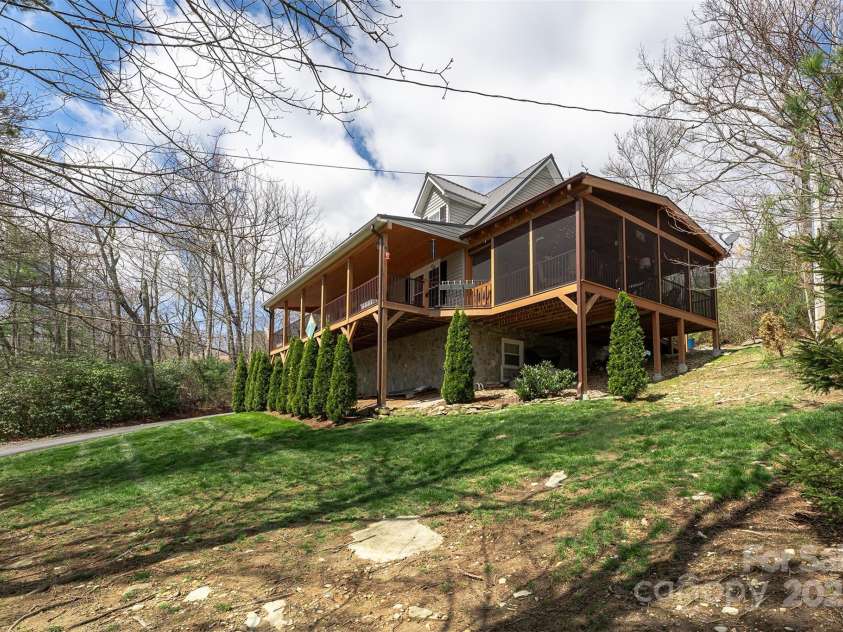 7788 Parks Mountain Drive, Newland, NC 28657.  MLS# CAR4244906, YatesRealty ID 23449. 