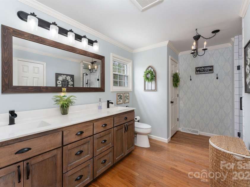 7788 Parks Mountain Drive, Newland, NC 28657.  MLS# CAR4244906, YatesRealty ID 23449. 