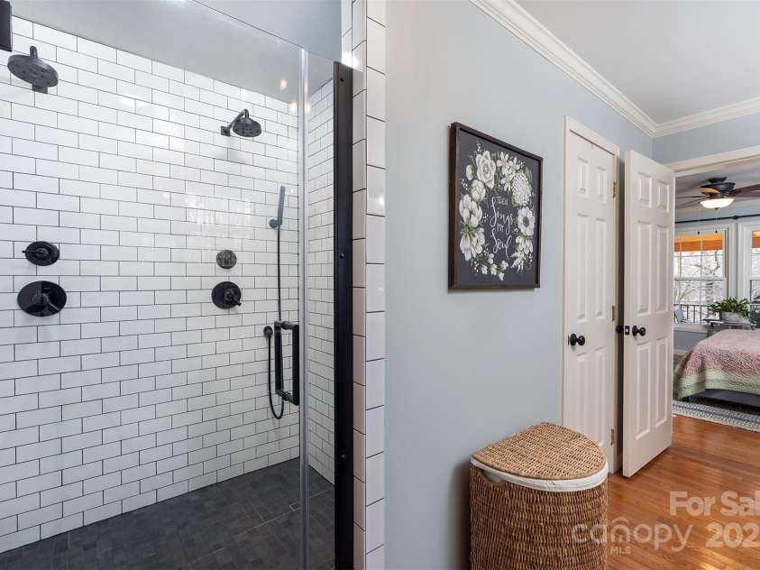 7788 Parks Mountain Drive, Newland, NC 28657.  MLS# CAR4244906, YatesRealty ID 23449. 