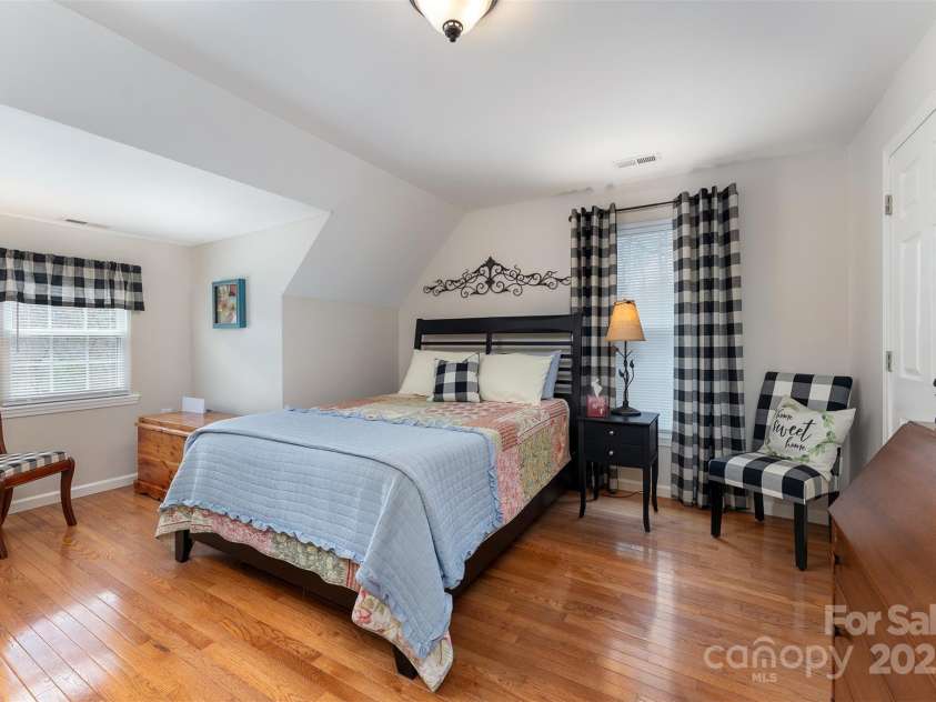 7788 Parks Mountain Drive, Newland, NC 28657.  MLS# CAR4244906, YatesRealty ID 23449. 