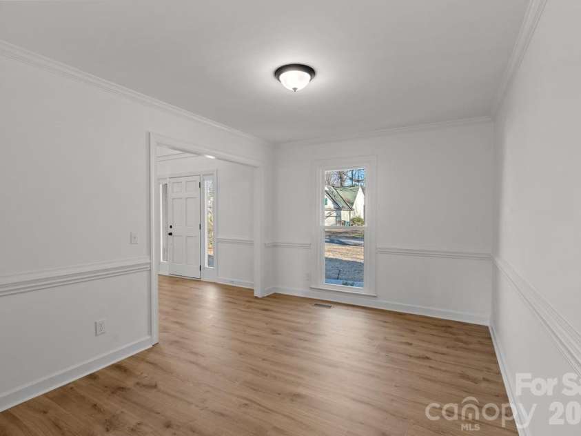 2124 Annecy Drive, Matthews, NC 28105.  MLS# CAR4336407, YatesRealty ID 2345. 