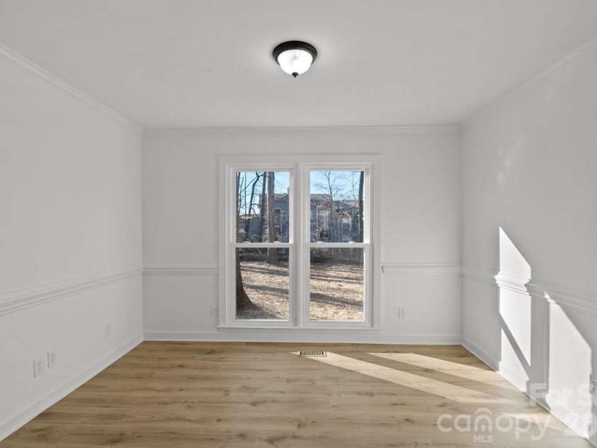 2124 Annecy Drive, Matthews, NC 28105.  MLS# CAR4336407, YatesRealty ID 2345. 