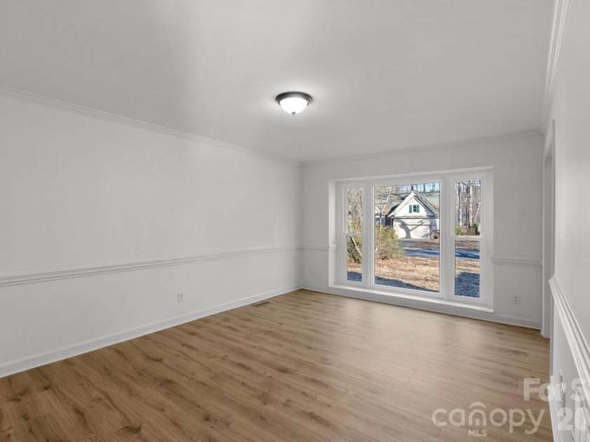 2124 Annecy Drive, Matthews, NC 28105.  MLS# CAR4336407, YatesRealty ID 2345. 