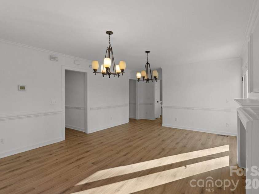 2124 Annecy Drive, Matthews, NC 28105.  MLS# CAR4336407, YatesRealty ID 2345. 