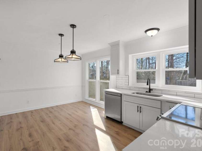 2124 Annecy Drive, Matthews, NC 28105.  MLS# CAR4336407, YatesRealty ID 2345. 