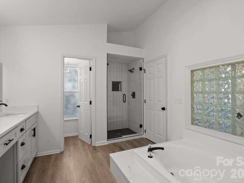 2124 Annecy Drive, Matthews, NC 28105.  MLS# CAR4336407, YatesRealty ID 2345. 