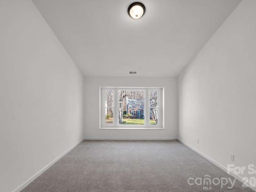 2124 Annecy Drive, Matthews, NC 28105.  MLS# CAR4336407, YatesRealty ID 2345. 