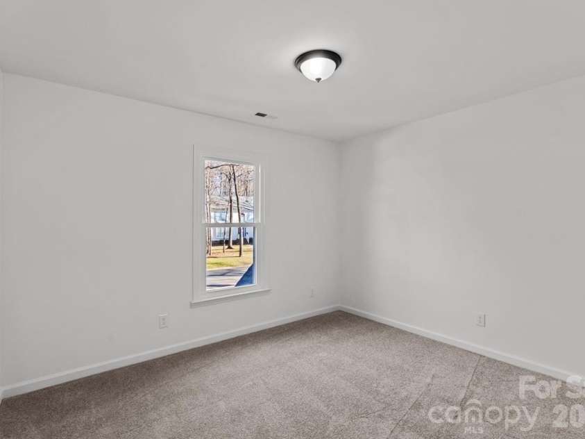 2124 Annecy Drive, Matthews, NC 28105.  MLS# CAR4336407, YatesRealty ID 2345. 