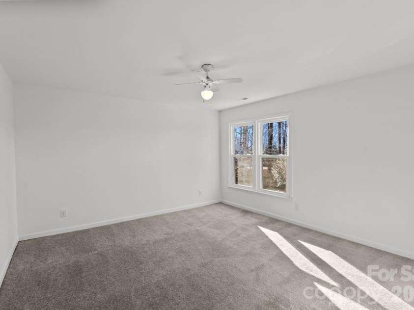 2124 Annecy Drive, Matthews, NC 28105.  MLS# CAR4336407, YatesRealty ID 2345. 